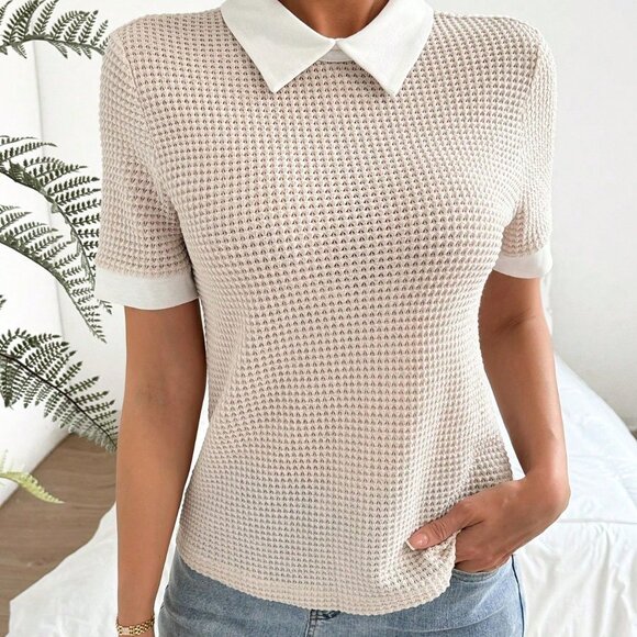 Apricot Casual Women's Contrast Color Turn-Down Collar Short Sleeve T-Shirt - Picture 4 of 8